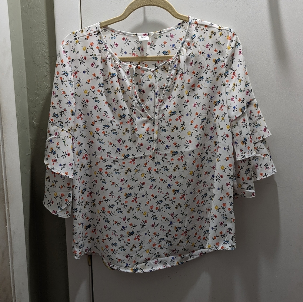 Gap Floral shirt Layered Sleeves Size Small